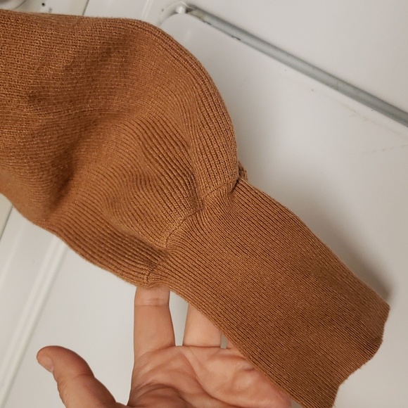 Forever 21 Cropped Cowl Neck Sweater (M) - Picture 6 of 6